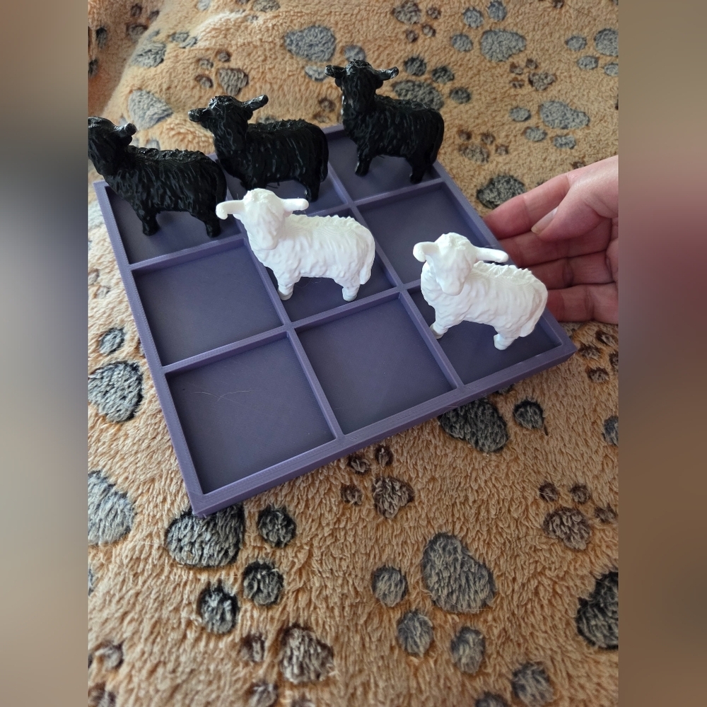 3-D Printed Highland Cow Tic-Tac-Moo
